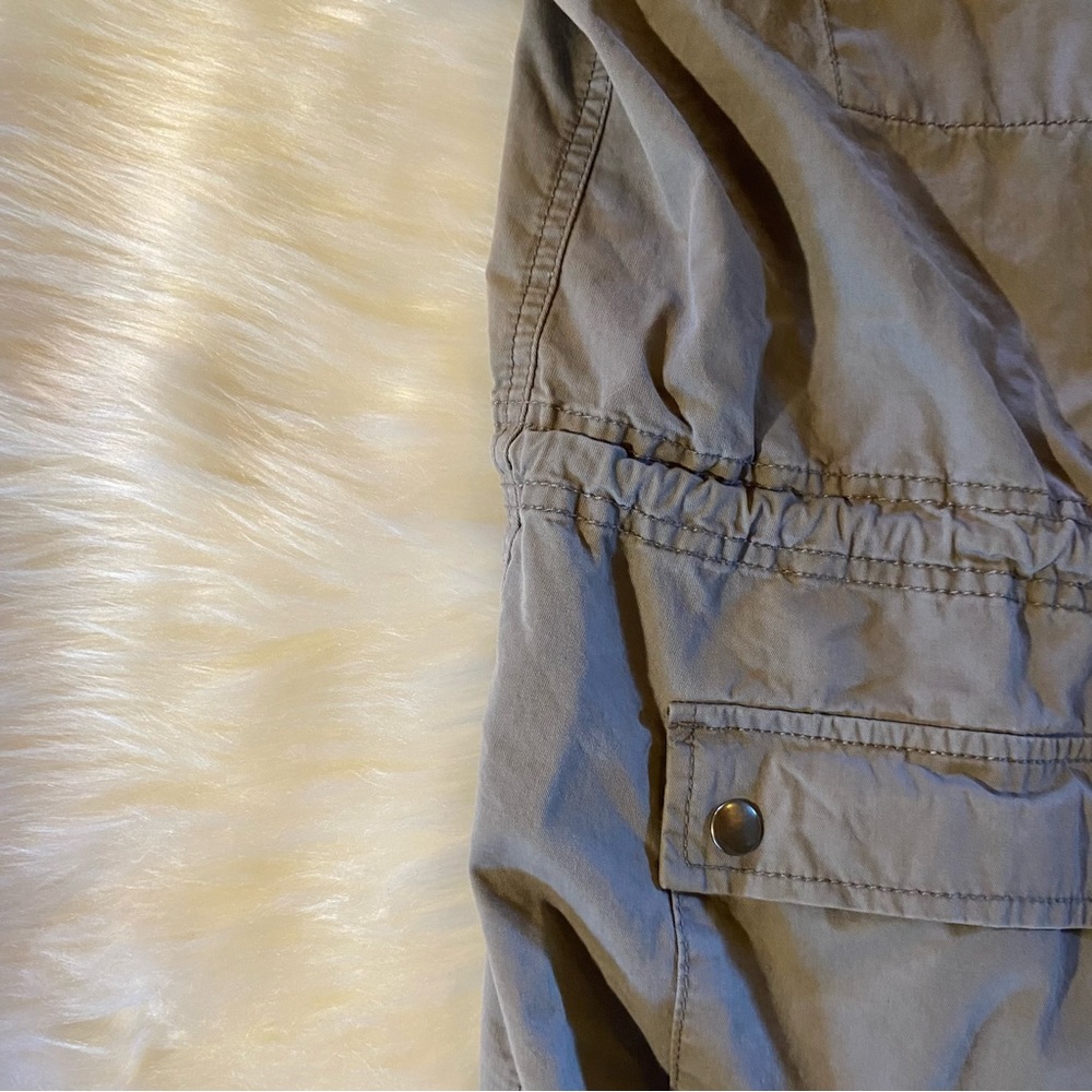 Cargo-Style Jacket - Picture 2 of 4